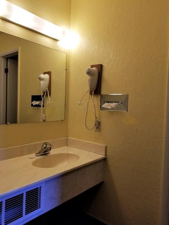 Regency Inn 윈네무카 외부 사진
